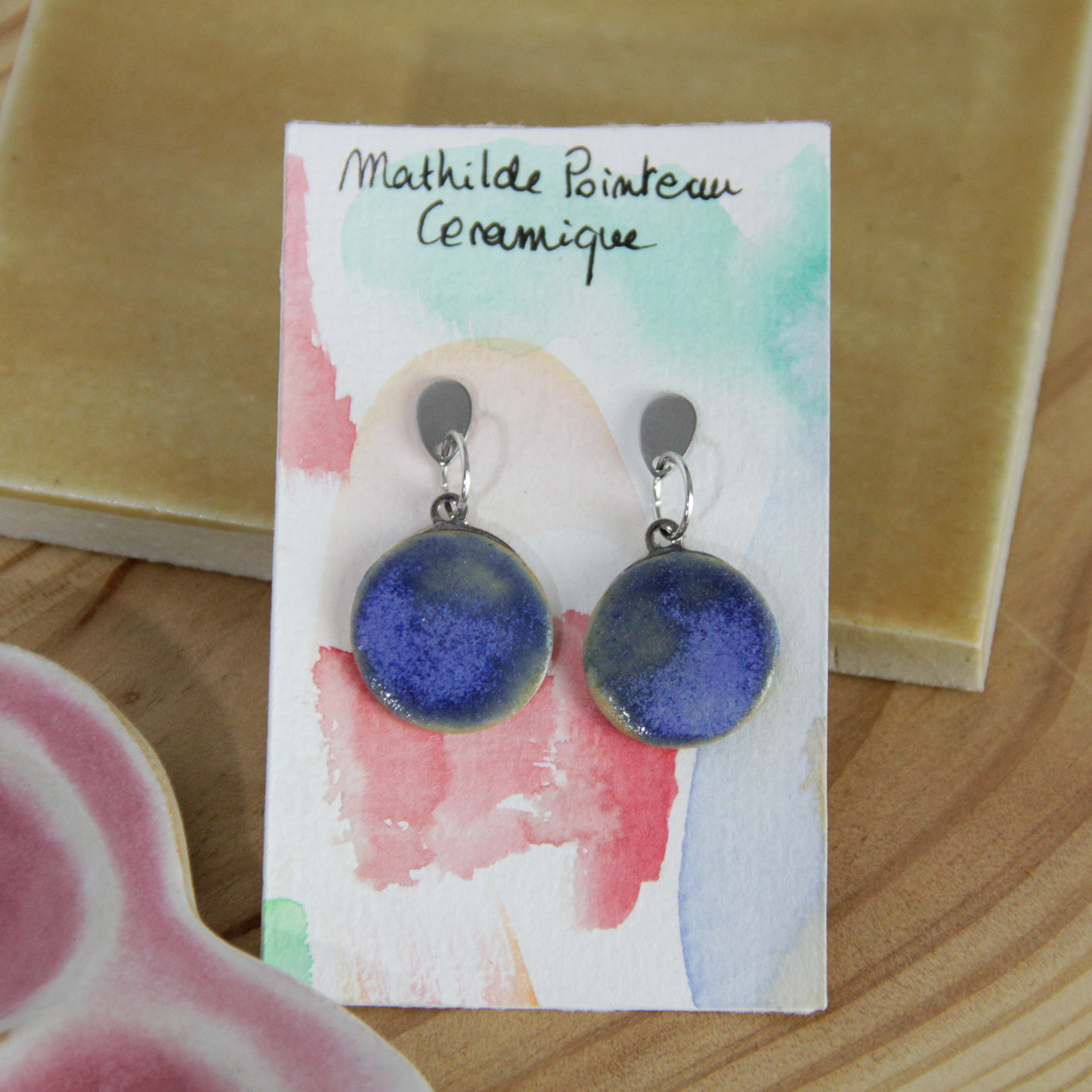 Boucles d'oreilles pendantes | rondes bleues